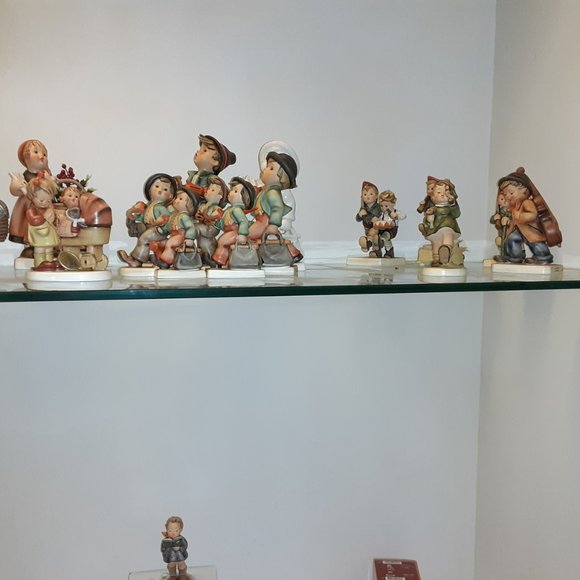 Hummels - Picture 3 of 9